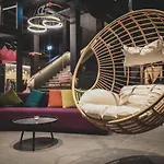 Aves Hotel&apartment Дерев'яний котедж *
