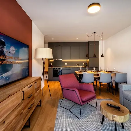 بيت خشبي Aves Hotel&apartment أروسا