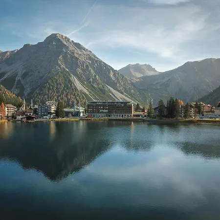 Lodge Aves Hotel&apartment