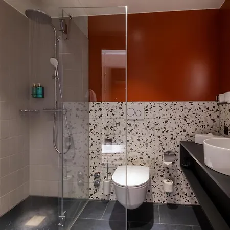 Aves Hotel&apartment 山林小屋 阿罗萨