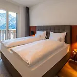 Aves Hotel&apartment Chata *